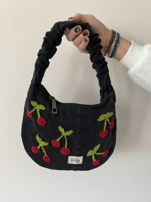 Sac Cherry