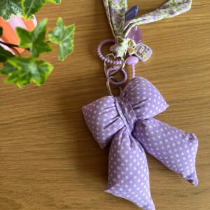 Porte-clés nœud pois violet