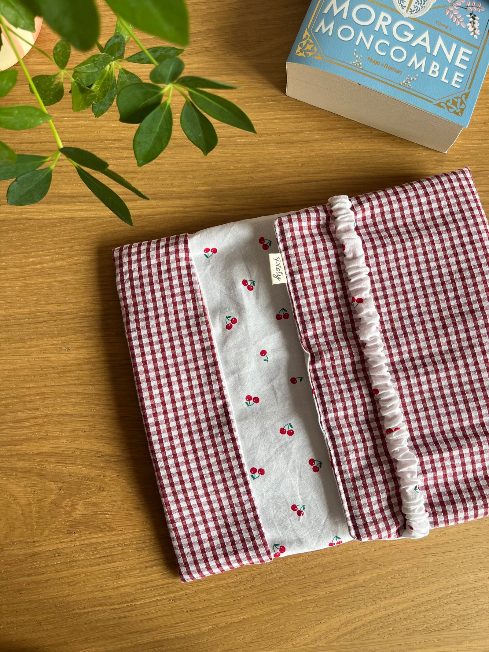 Couvre-livre ajustable et réversible Cherry