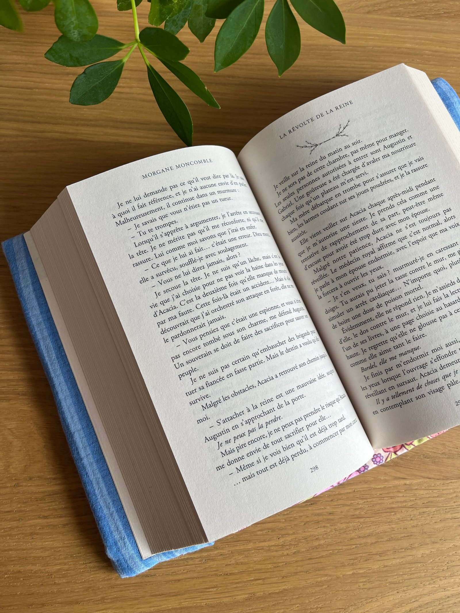 Couvre-livre ajustable et réversible Adèle – Image 5