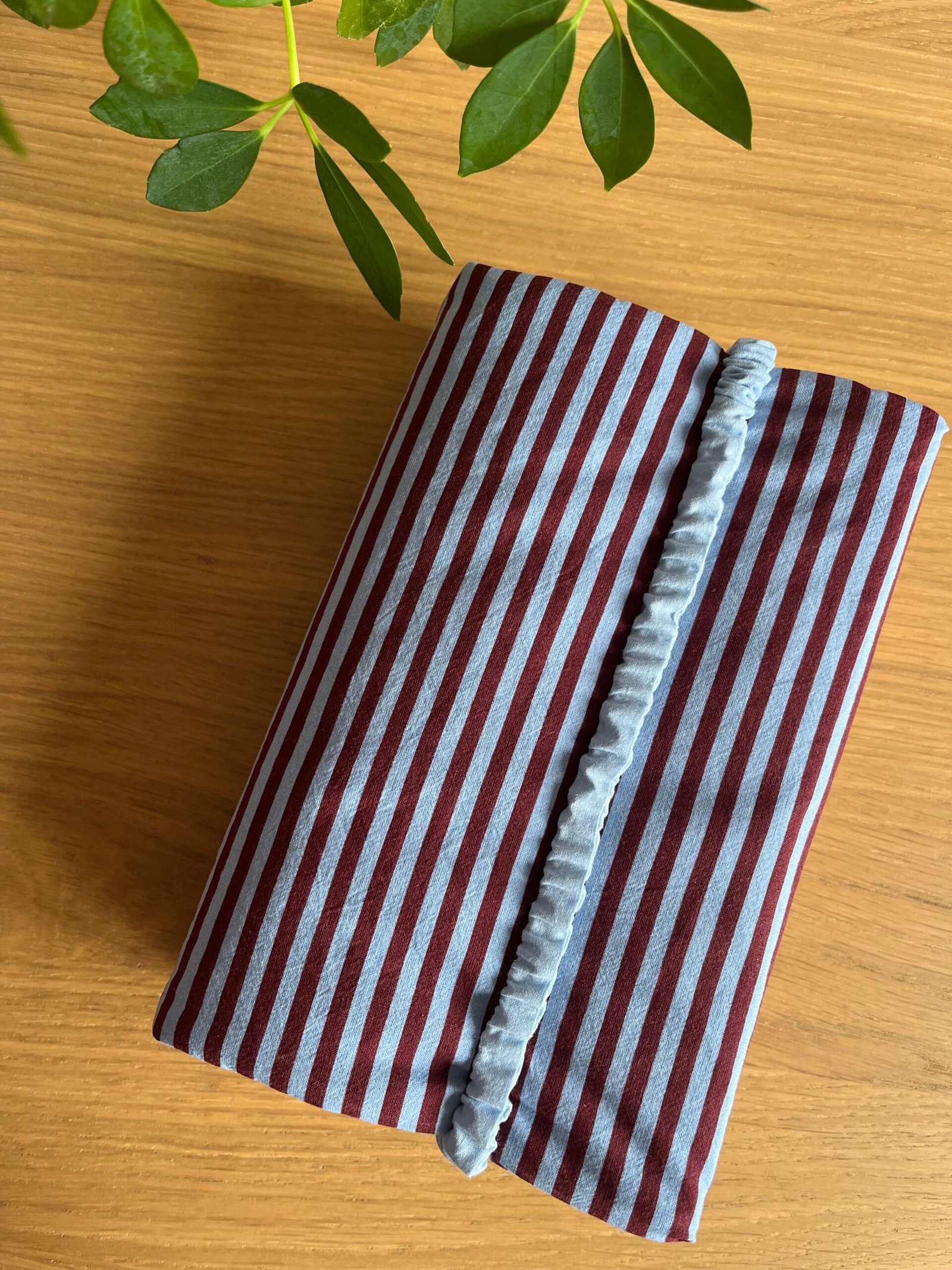 Couvre-livre ajustable et réversible Adèle – Image 2